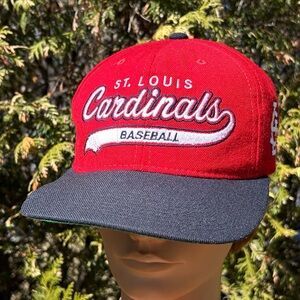 Vintage 90s Starter Tailsweep Script St Louis Cardinals wool snapback cap hat